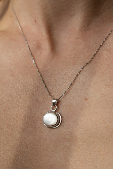 Mother of Pearl Necklace